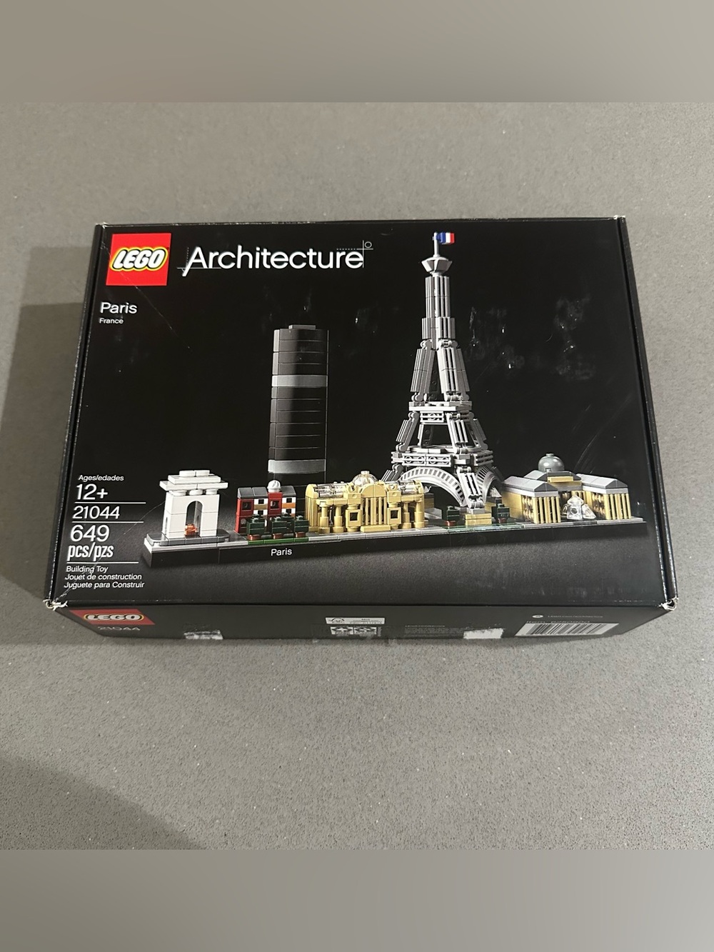 LEGO Architecture Paris 21044 Complete w/ Box & Instructions Preowned